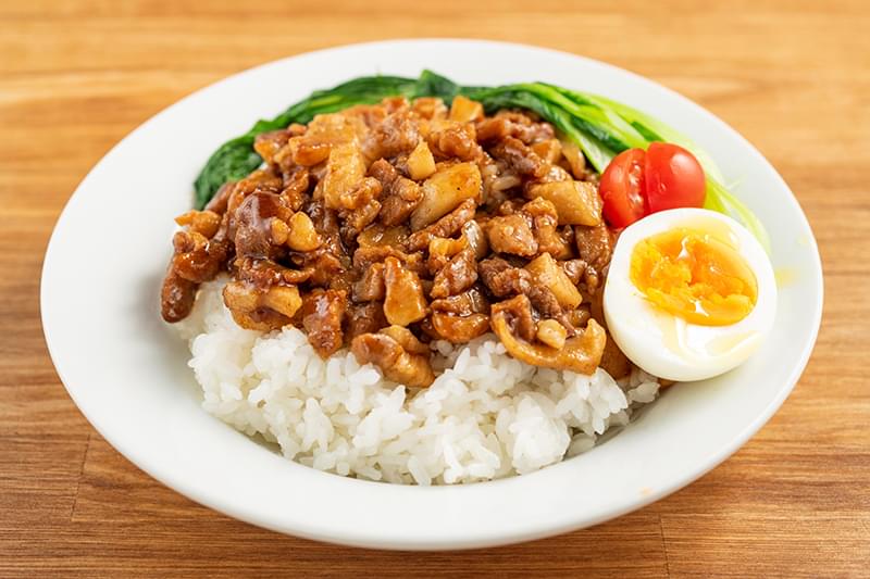 魯肉飯ルーローハン　950円